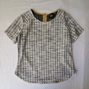 W5 Tweed Black White Women's Shirt Top Size M Short Sleeve Raw Hem